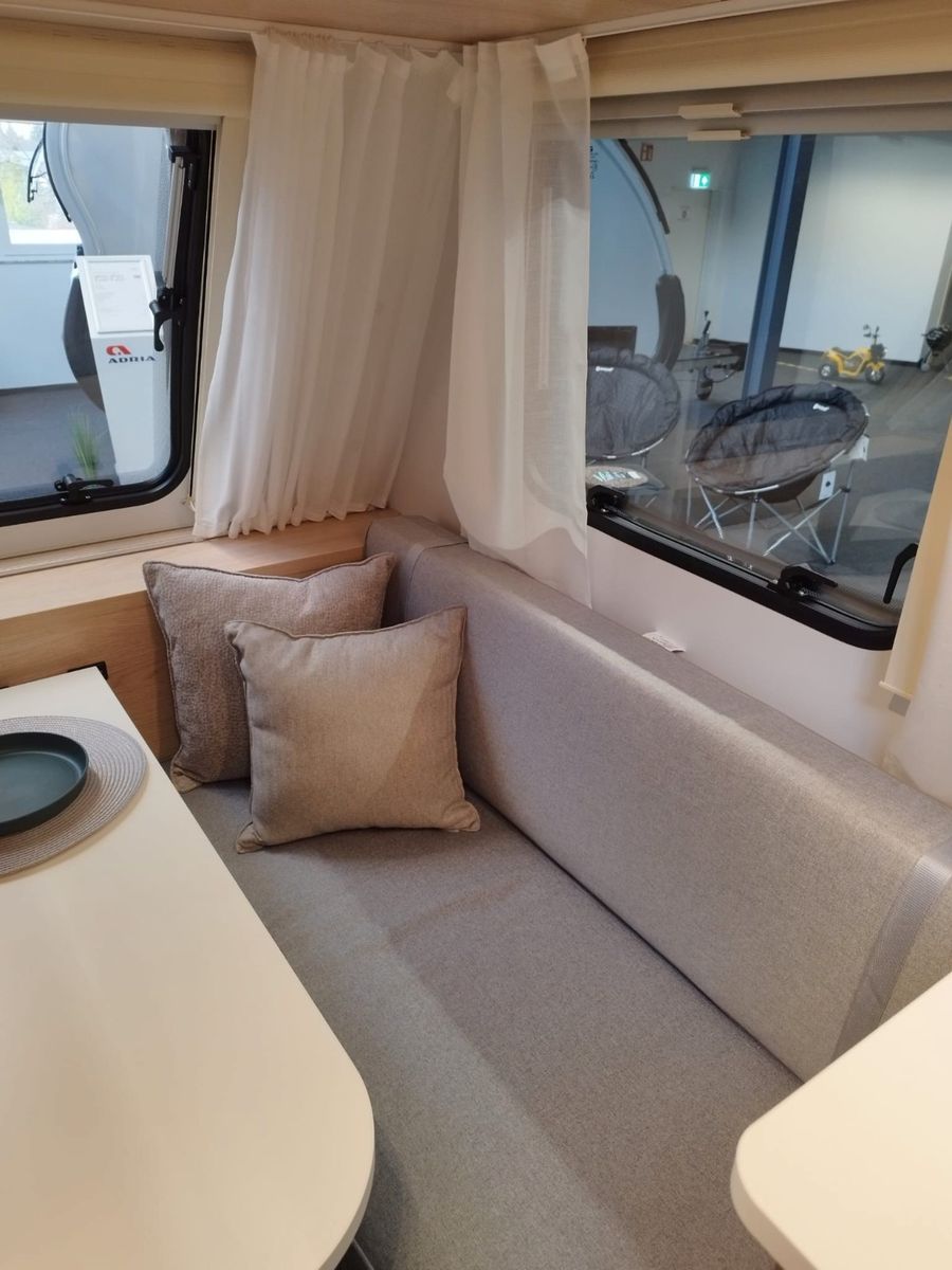 Adria Aviva 360 DK 2027er Modell, Ab Oktober