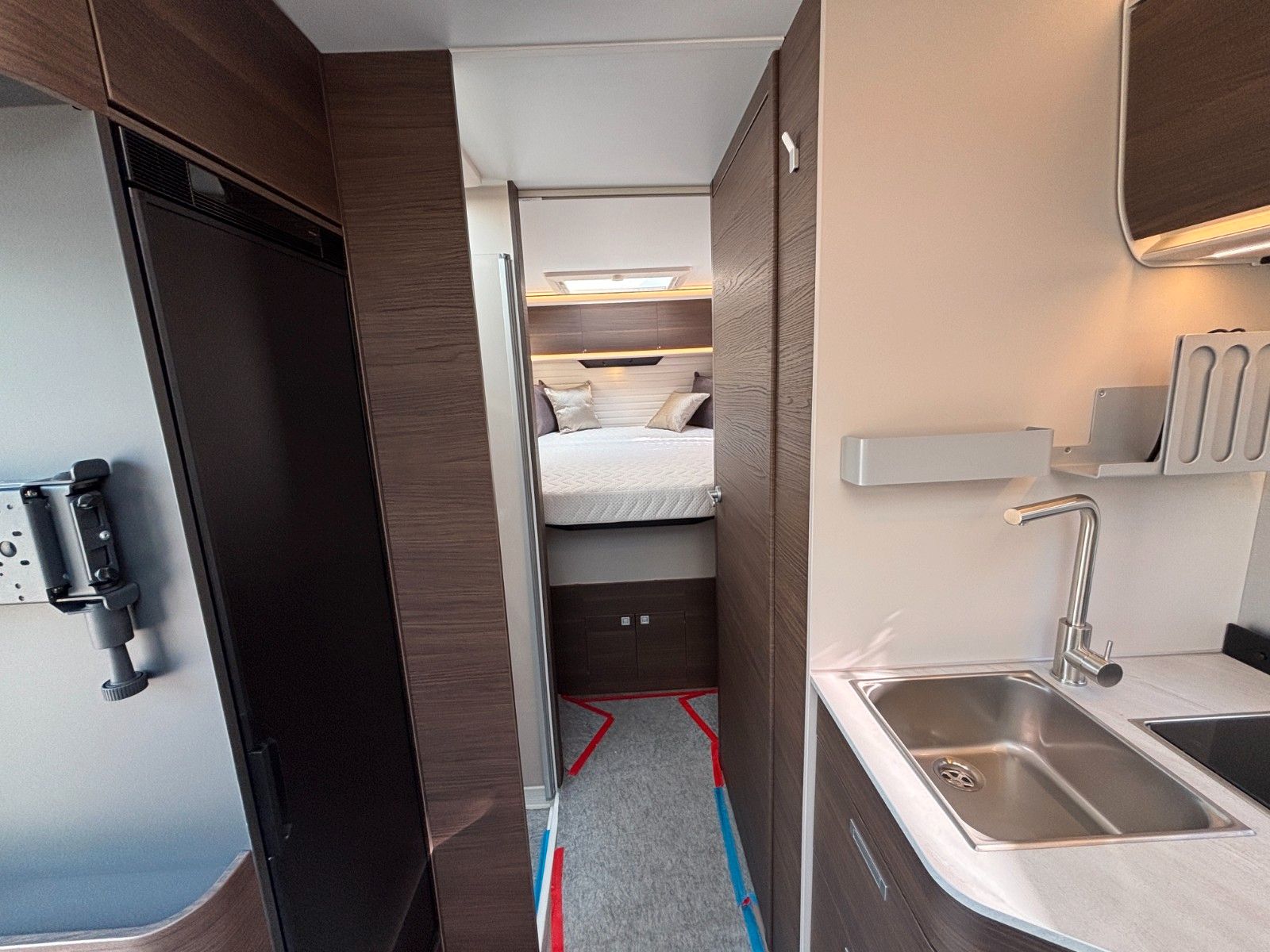 ADRIA Coral Supreme 670DC 2027,