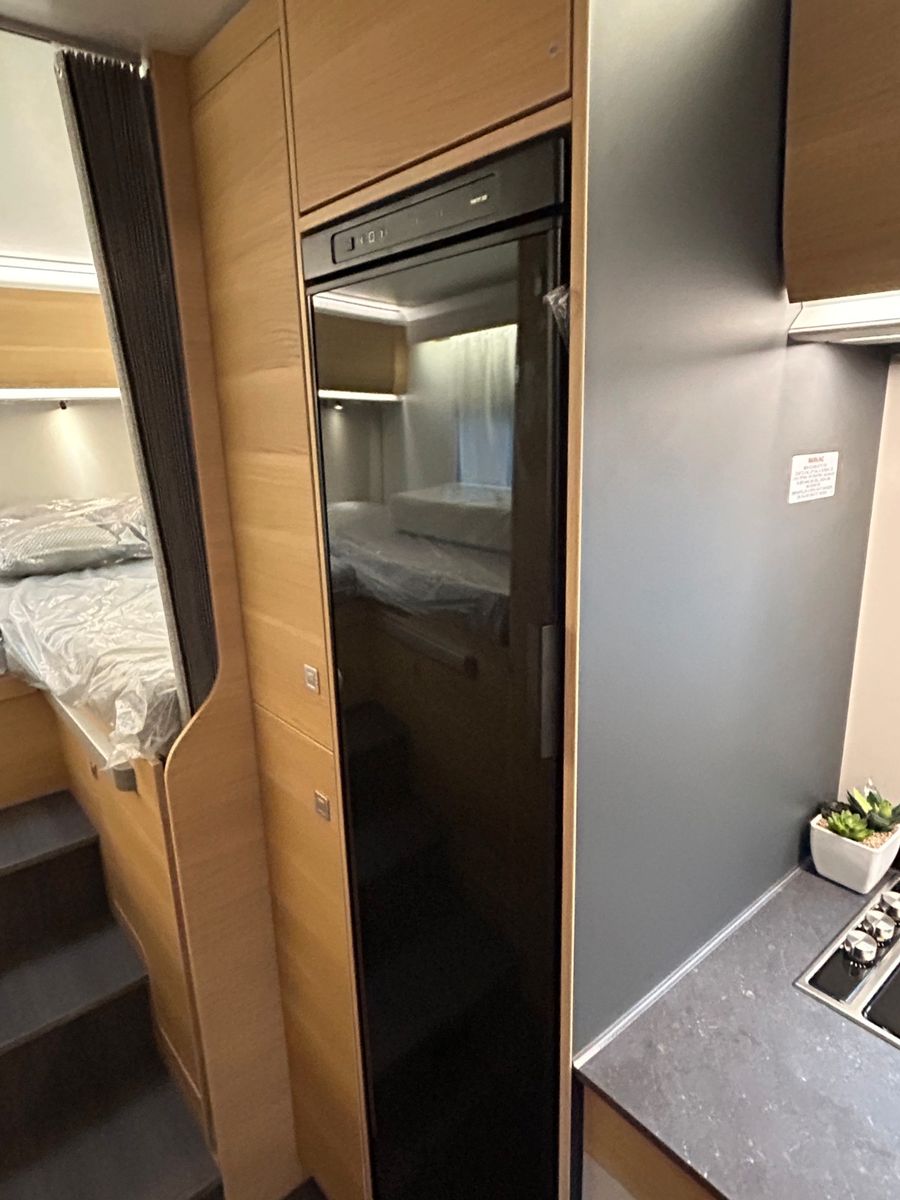 ADRIA Coral XL All In 660 SL,180PS, Automatik