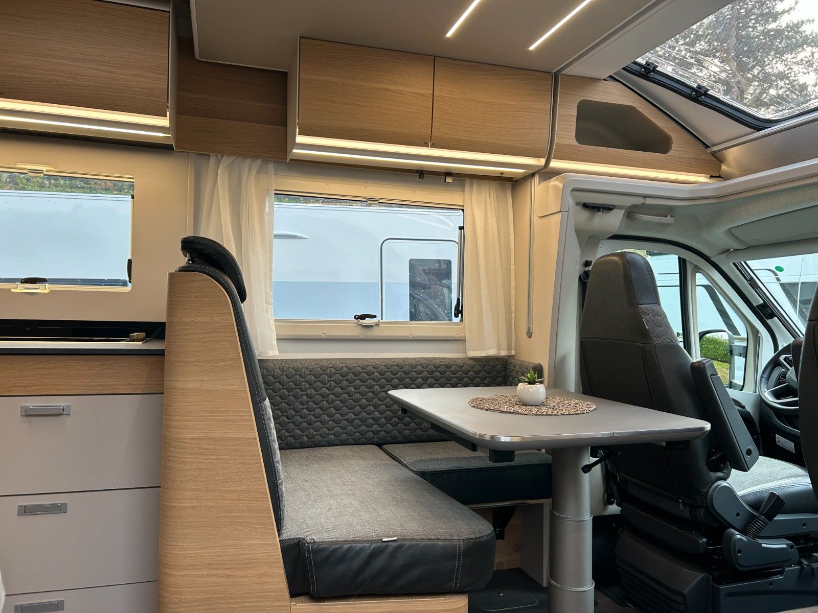 ADRIA Matrix ALL-IN 670 SL, 180PS, Automatik
