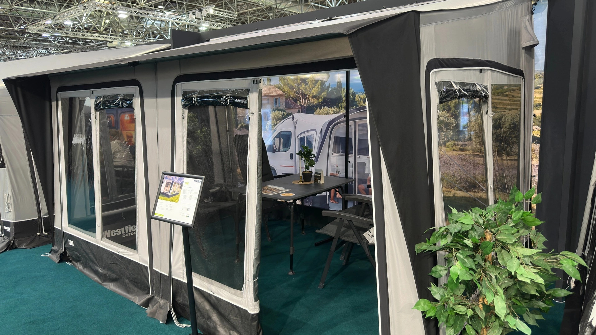 Westfield LUNA 11 ( 550)