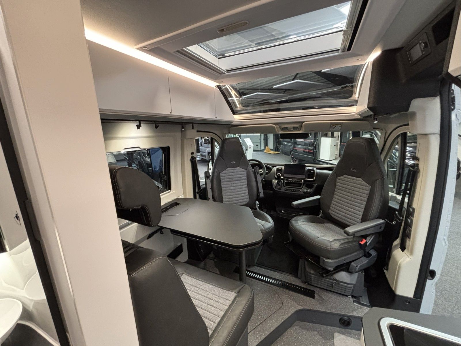 Adria Twin Edition 640 SGX, ab Oktober 2026