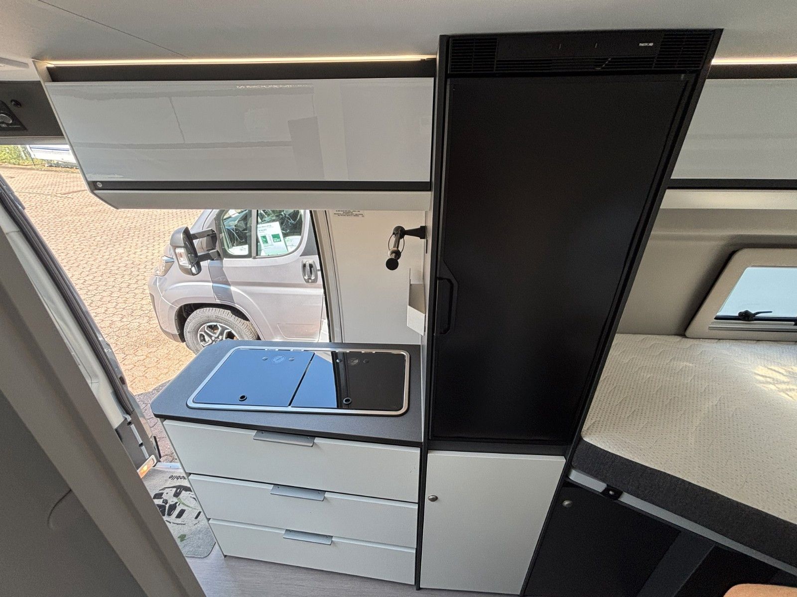 Adria Twin Supreme 640SLB, Alarmanlage, Markise, 2023