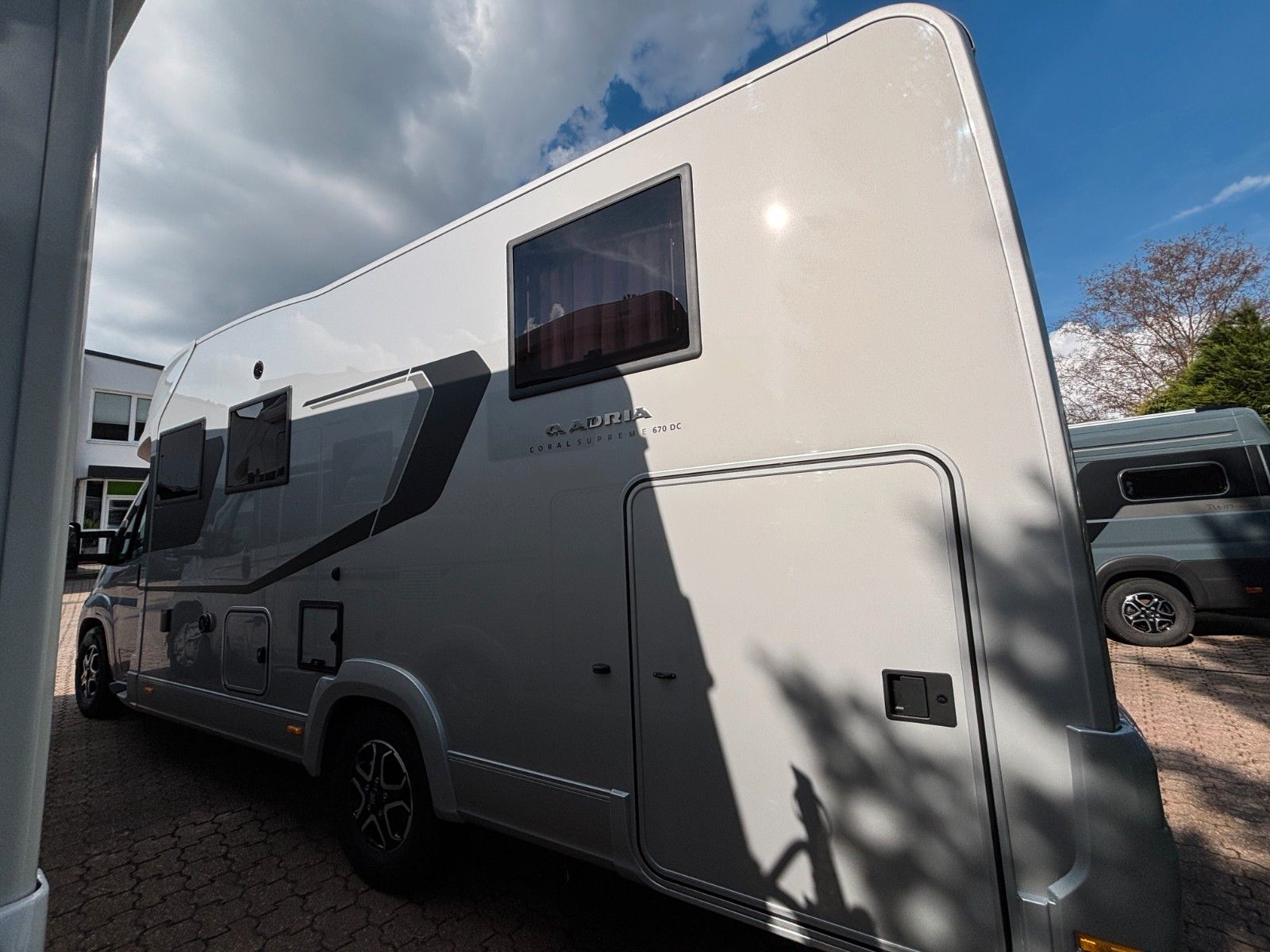 ADRIA Coral Supreme 670DC 2027,