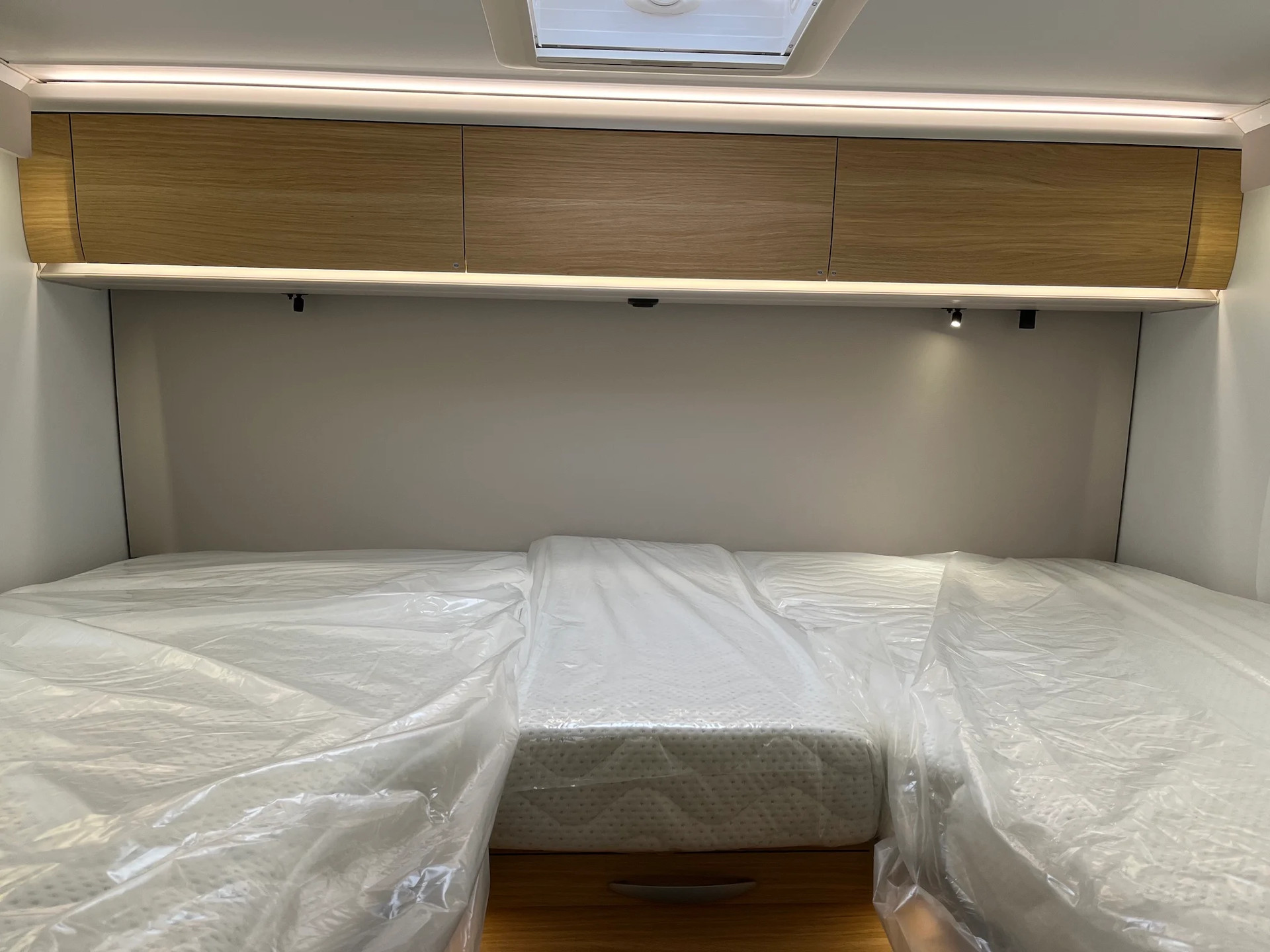 Shining Star 1 Adria Matrix Axess 600 SL