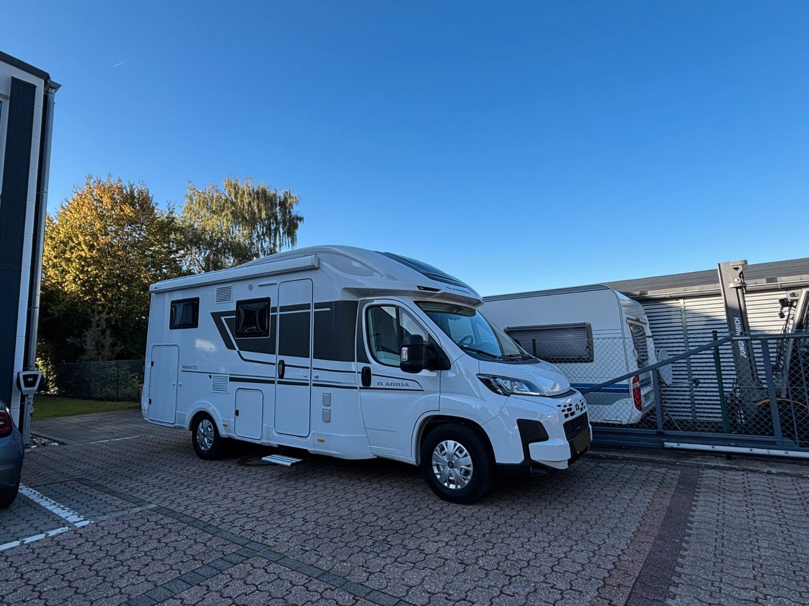ADRIA Matrix Axess 600 SL,140PS,Radio,RFK,Fahrradtr.