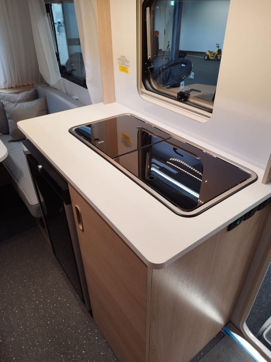 Adria Aviva 360 DK 2027er Modell, Ab Oktober