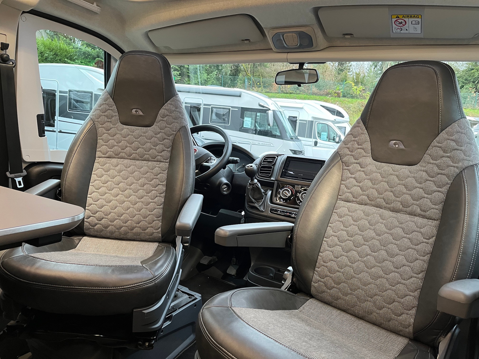 Huge Henry 2 Adria Matrix All-In 670 SL