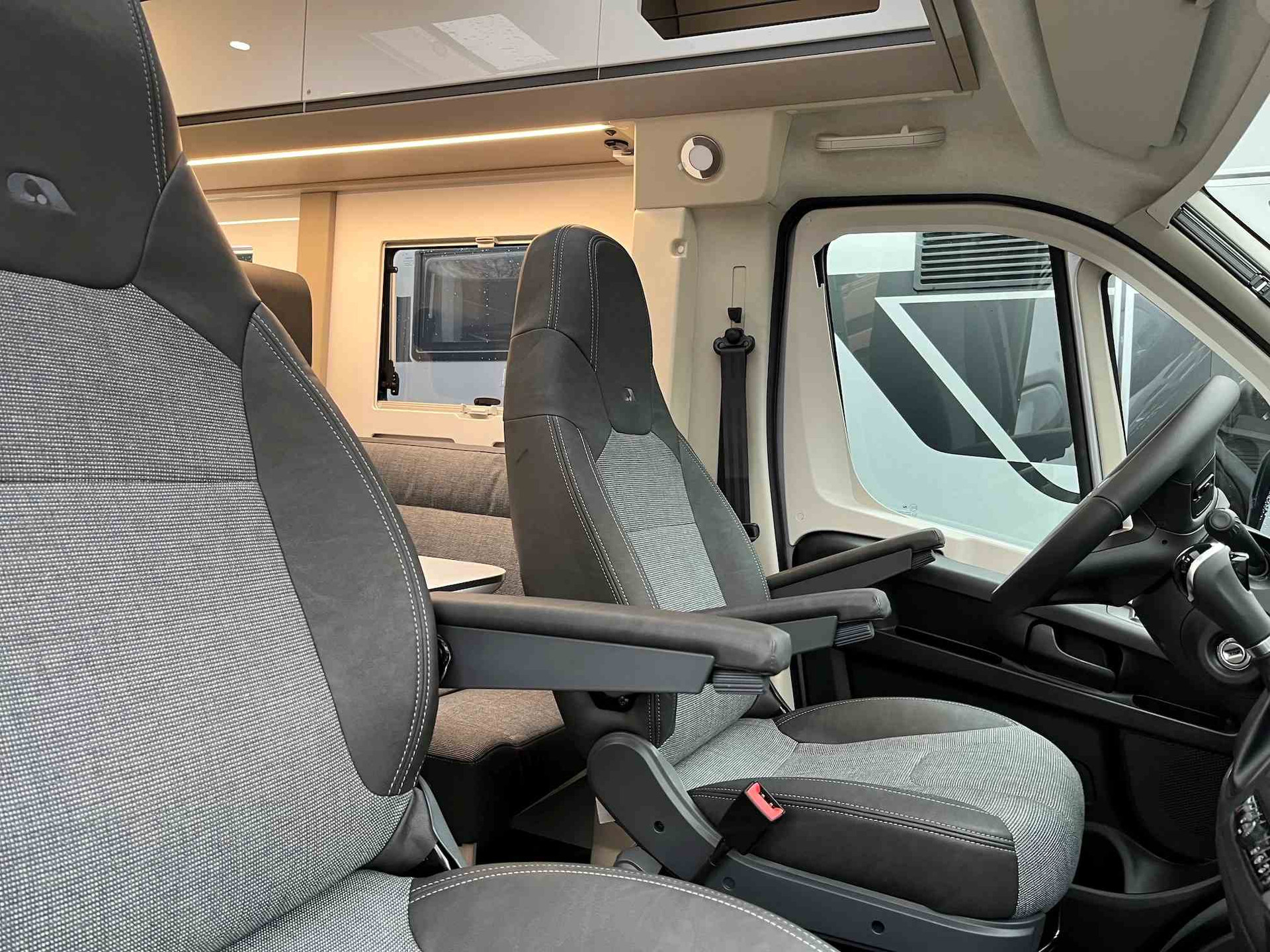 Mini Linni  Adria Compact DL