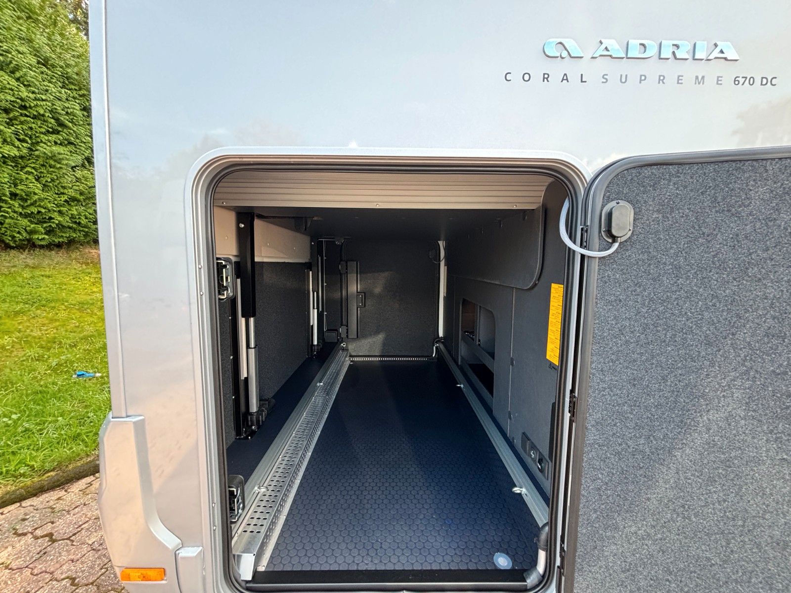 ADRIA Coral Supreme 670DC 2027,