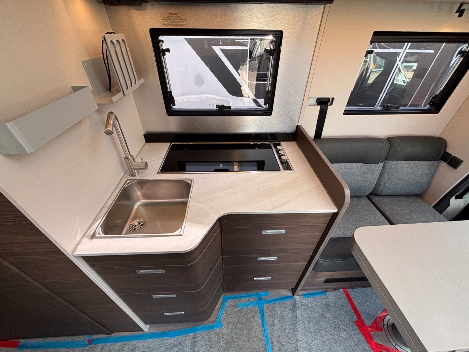 ADRIA Coral Supreme 670DC 2027,