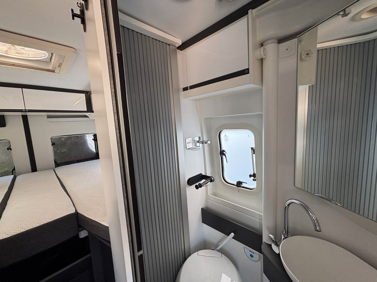 Adria Twin Supreme 640SLB, Alarmanlage, Markise, 2023