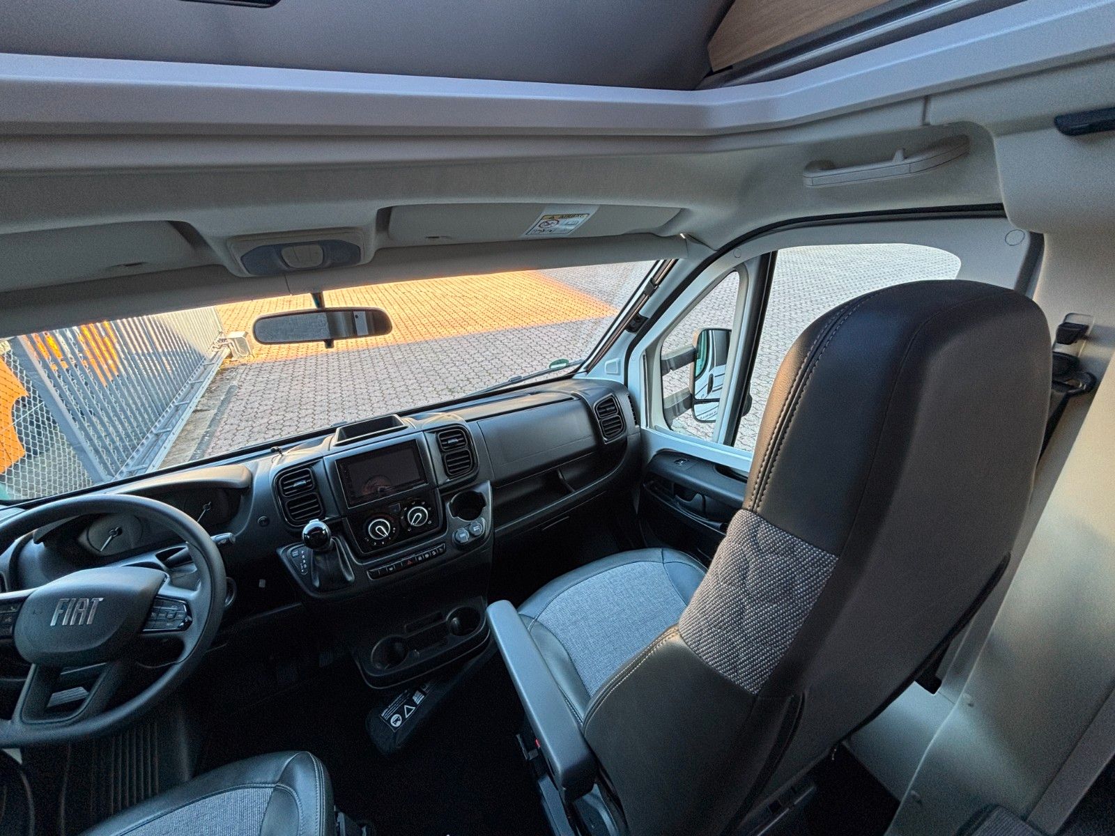 ADRIA Matrix Axess 600 SL,140PS,Radio,RFK,Fahrradtr.