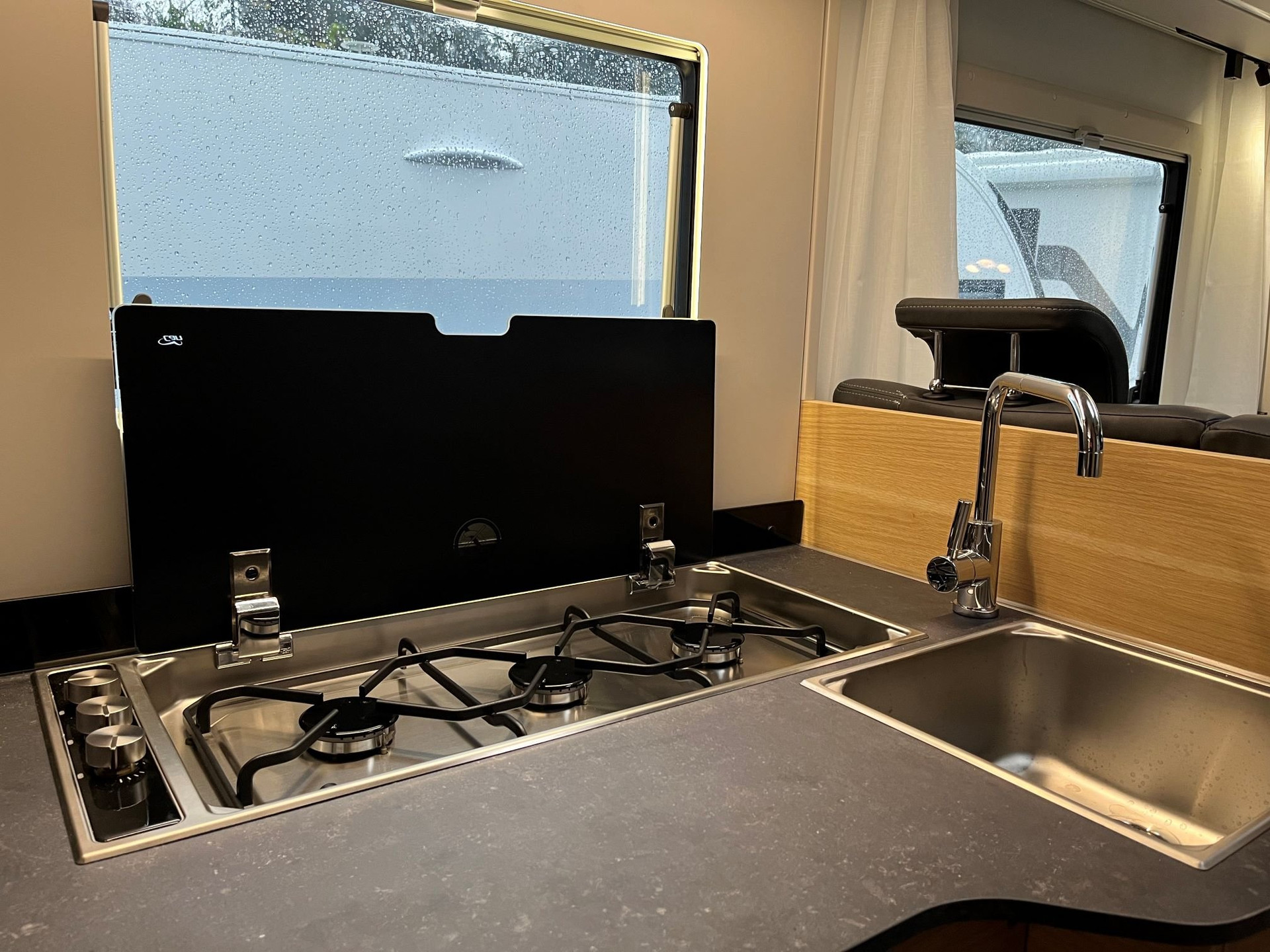 Bergischer Panther 2 Adria Coral XL All-In 660 SL