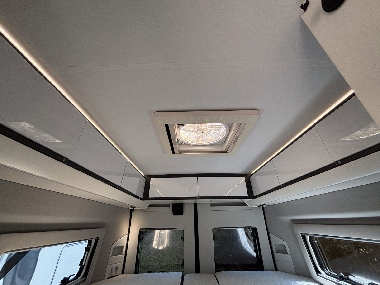 Adria Twin Supreme 640SLB, Alarmanlage, Markise, 2023