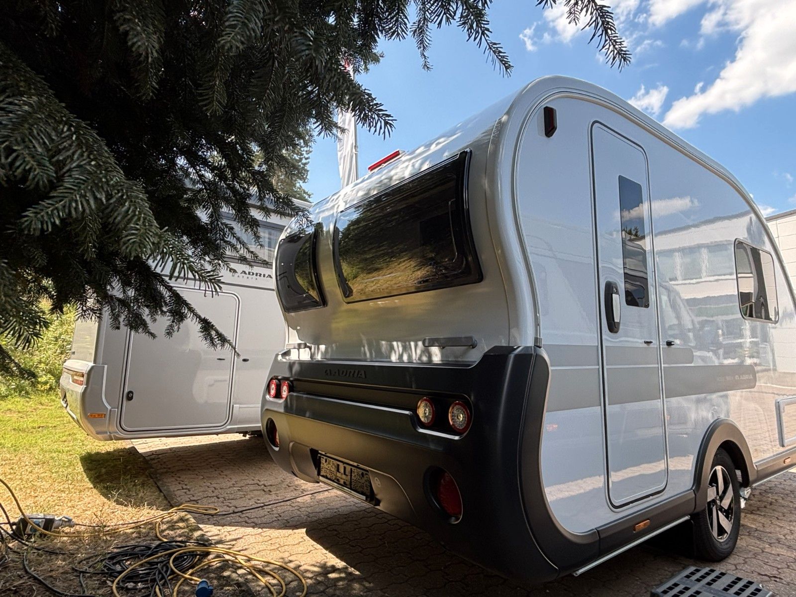 Adria Action 391 LH, Mover, Applikationen Grau 2026