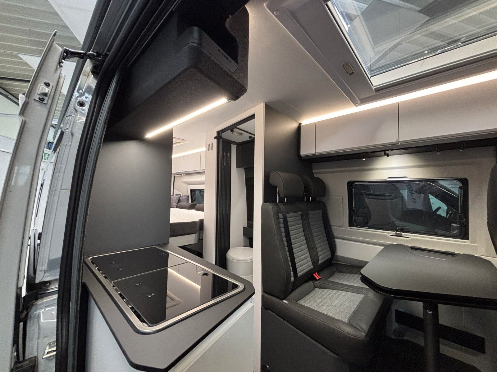 Adria Twin Edition 640 SGX 42,5Maxi 180PS,Autom.,Arno,