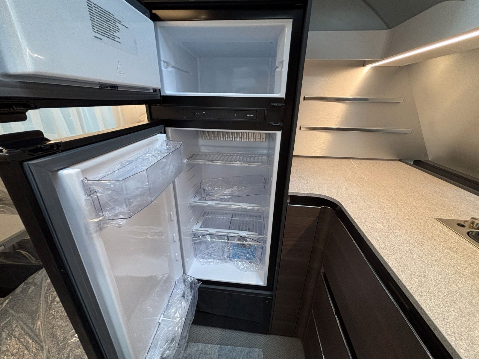ADRIA Alpina 663 HT 2026 Frontküche,Heckbad,Backofen