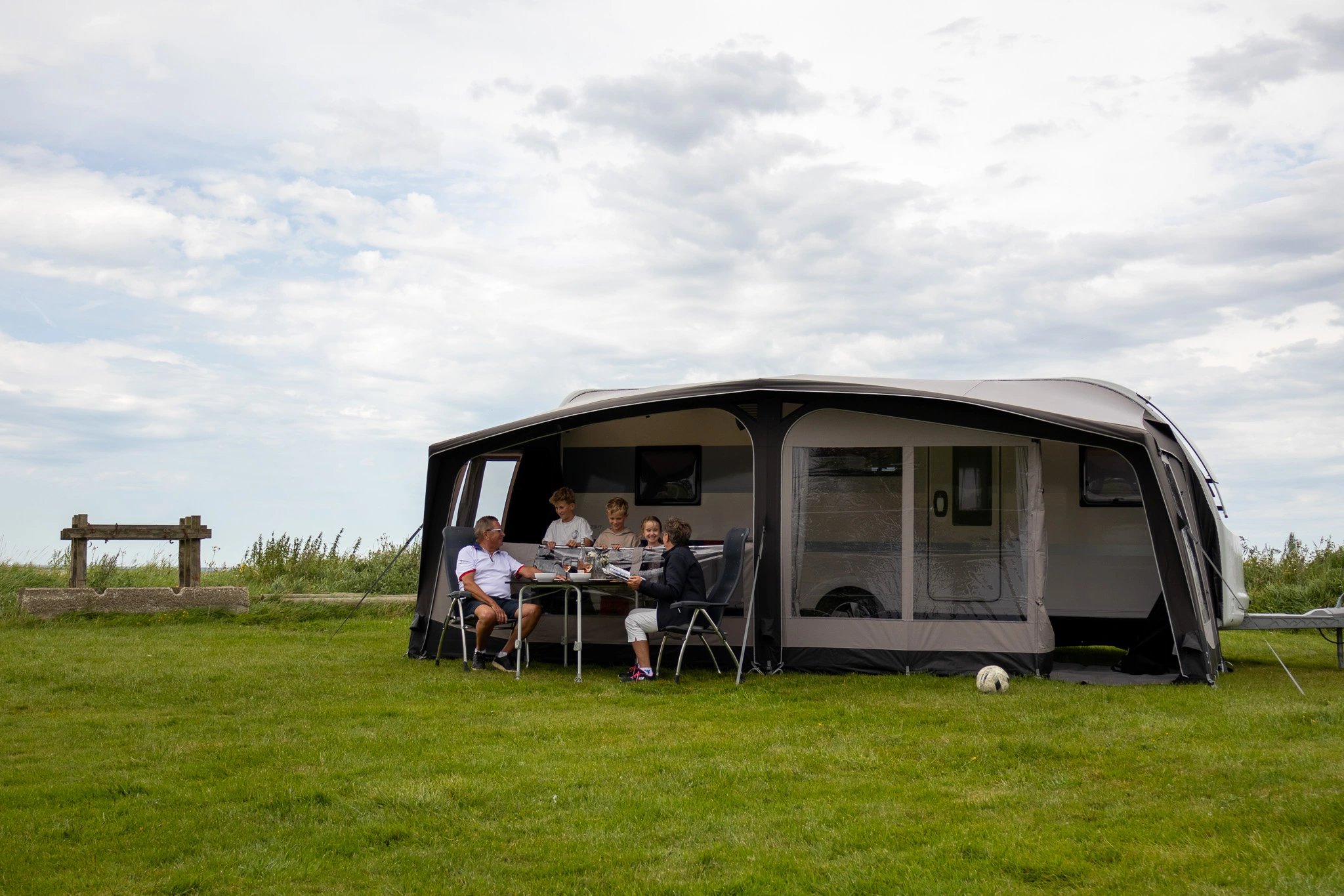 Telta Lounge ( Size 20 )