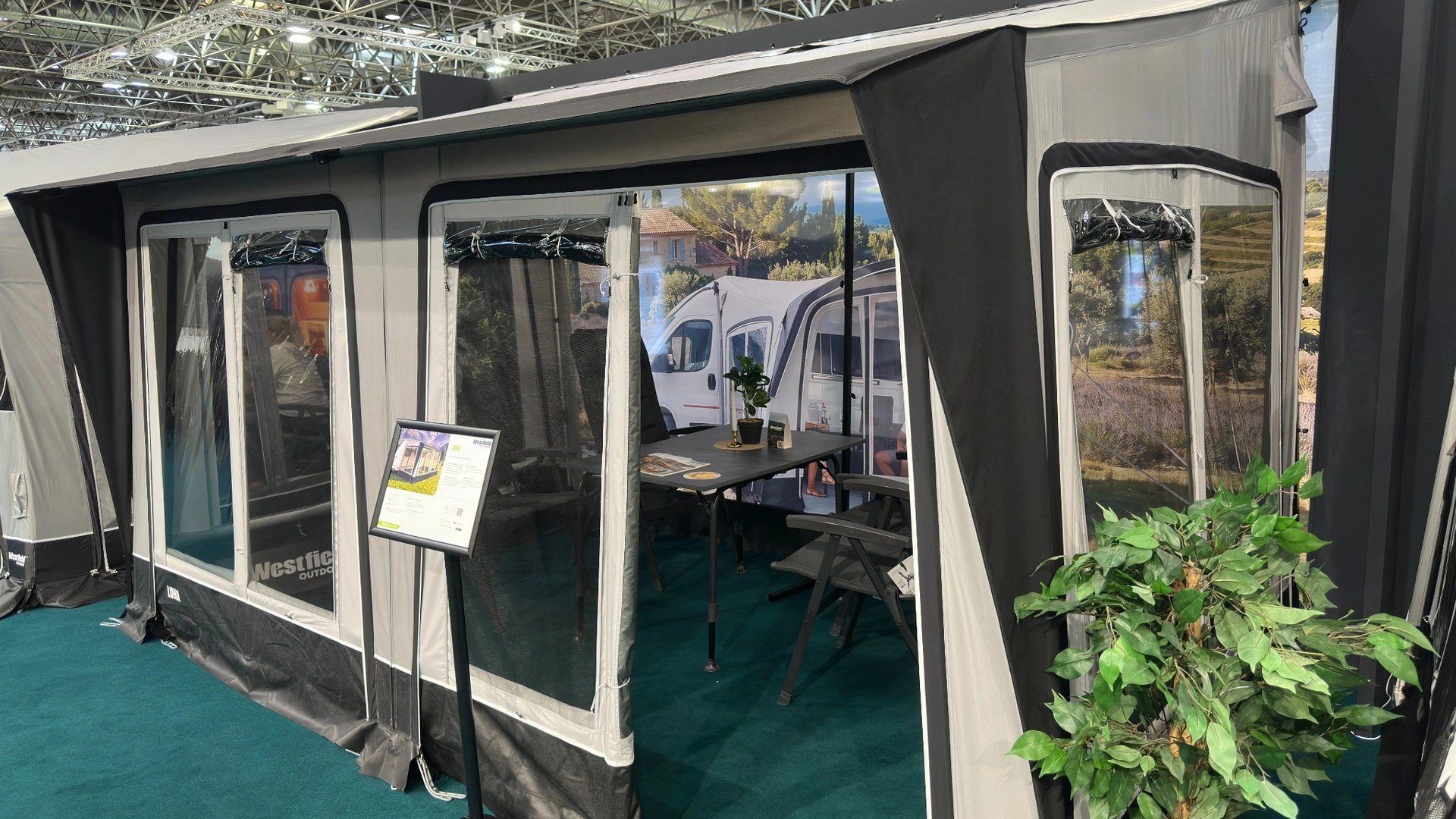 Westfield LUNA 11 ( 550)