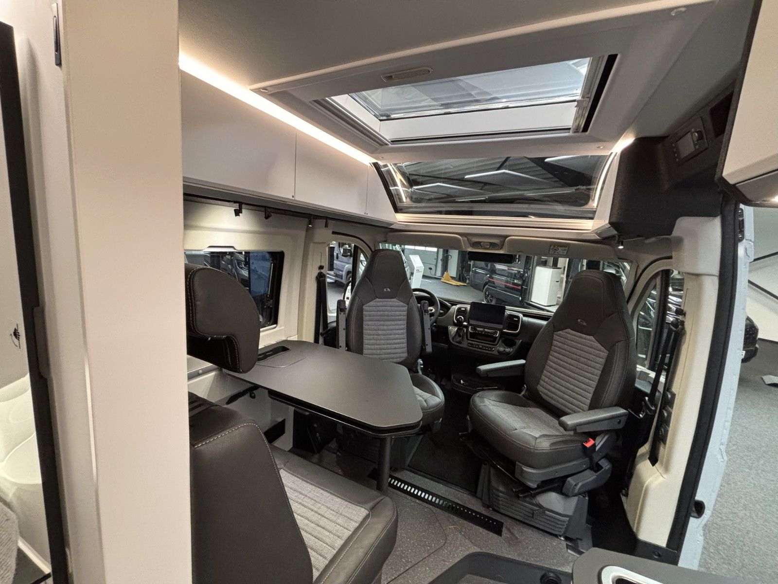 Adria Twin Edition 640 SGX 42,5Maxi 180PS,Autom.,Arno,