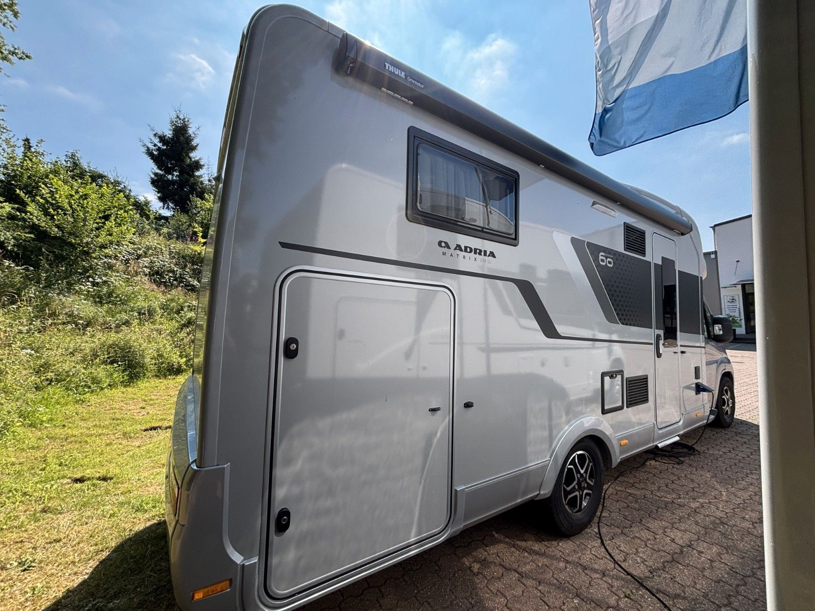 Adria Matrix 60Y 670 SL Jubilee 180,Luftfed.,Combi6 E
