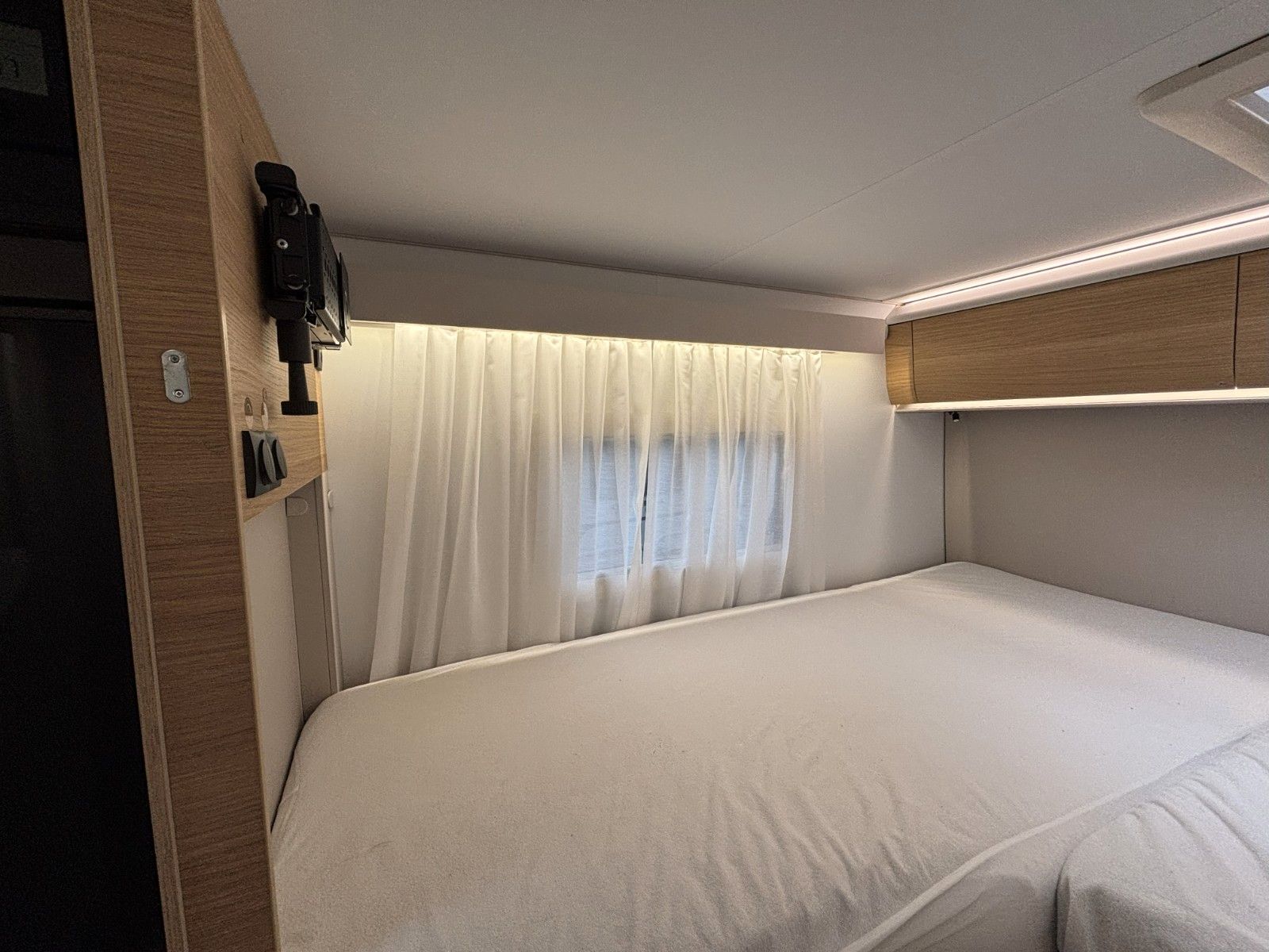 Adria Matrix Axess 600 SL,140PS,Radio,RFK,Fahrradtr.