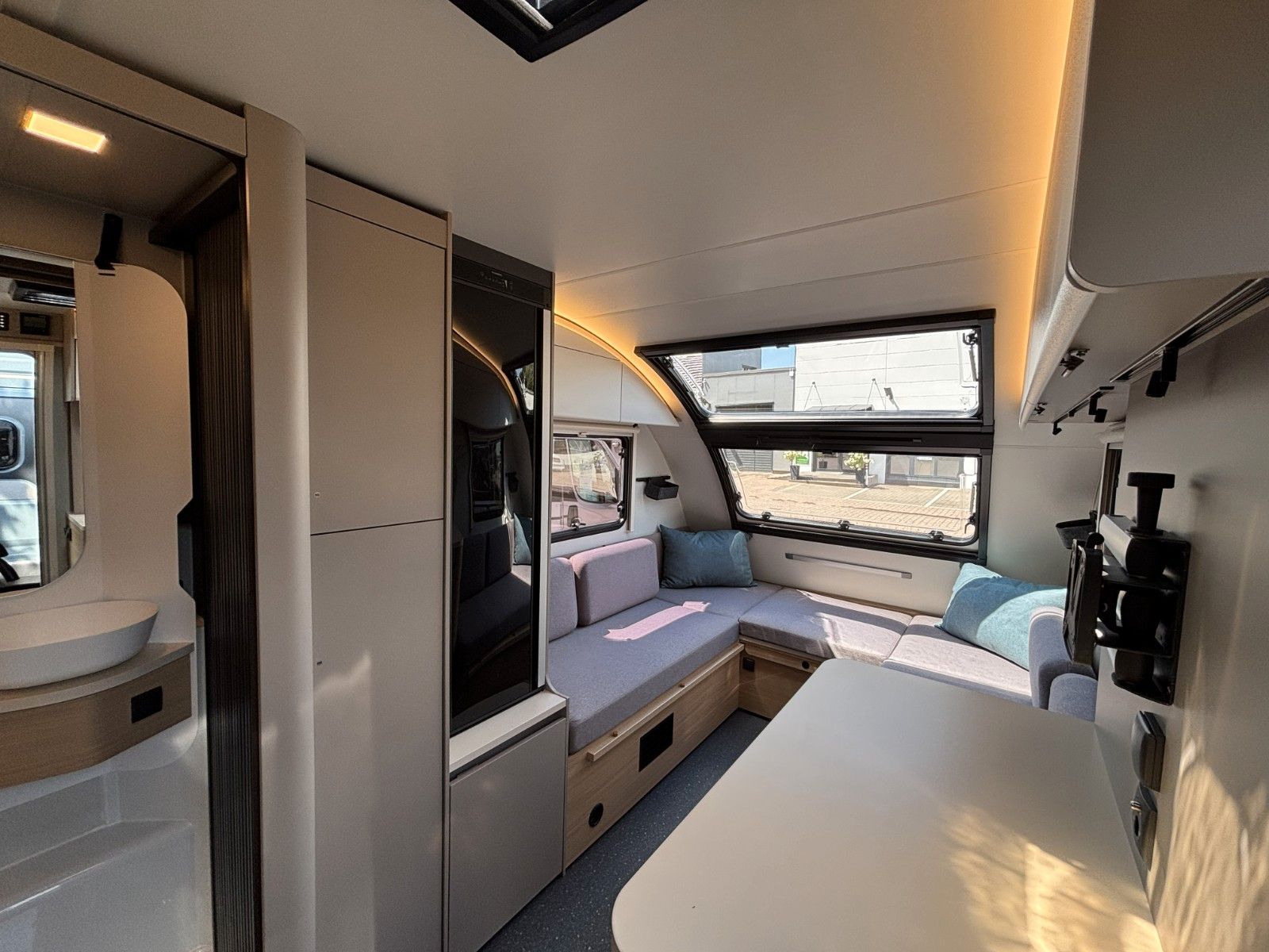 Adria Action 391 LH, Mover, Applikationen Grau 2026
