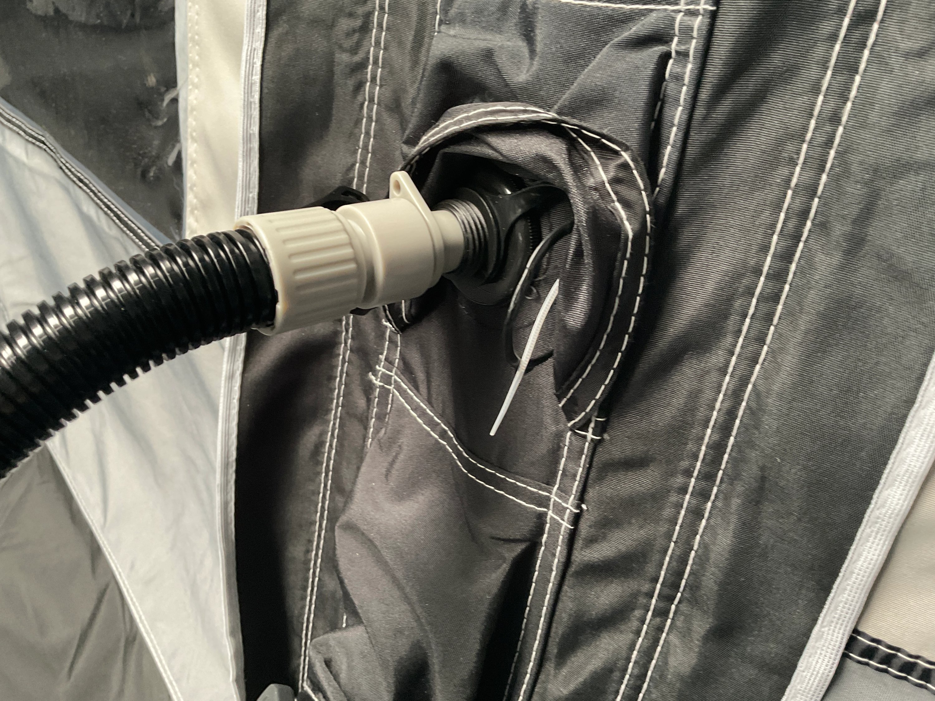 Luftvorzelt verliert Luft – Die häufigsten Ursachen &  schnelle Lösungen