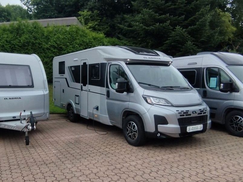 ADRIA Compact DL 60Y Jubilee Autom,148L,Markise,Comb6E