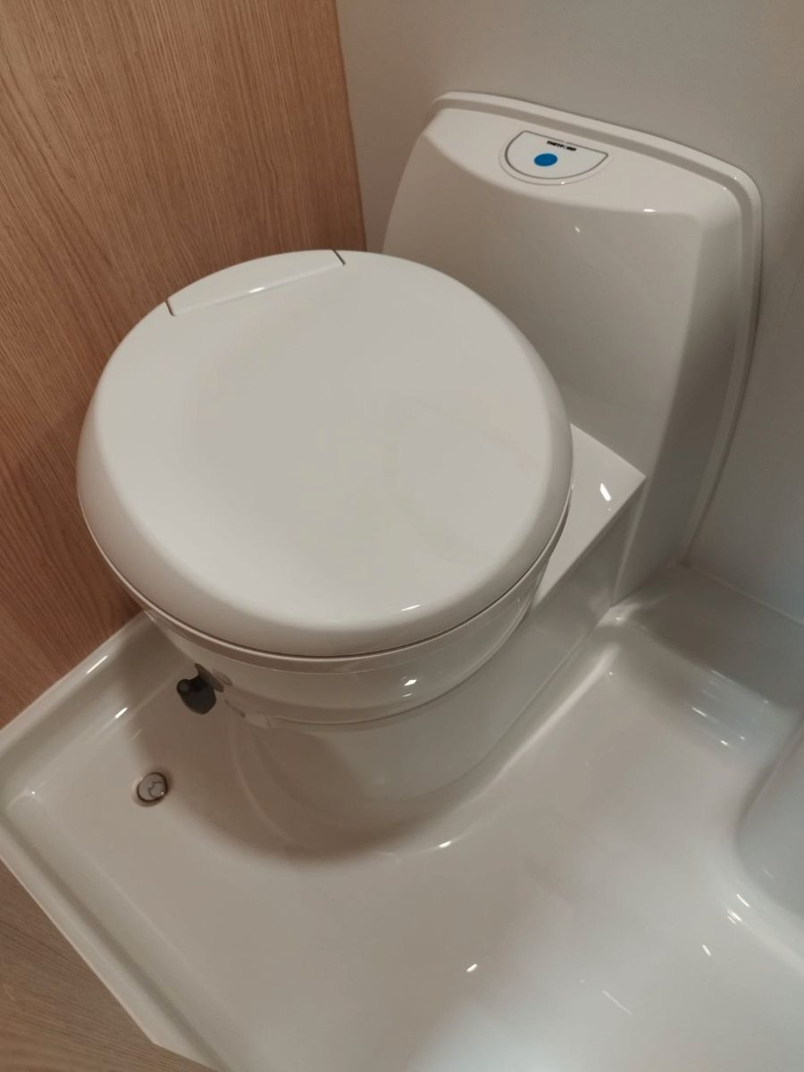 ADRIA Aviva 360 DK 2027er Modell, Ab Oktober