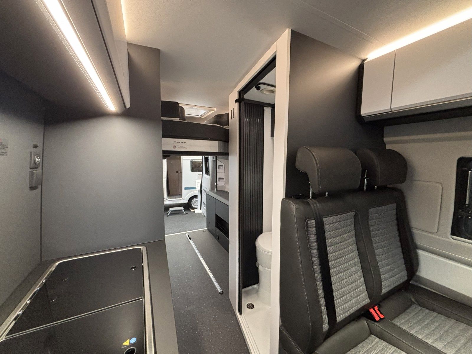 Adria Twin Edition 640 SGX 42,5Maxi 180PS,Autom.,Arno,