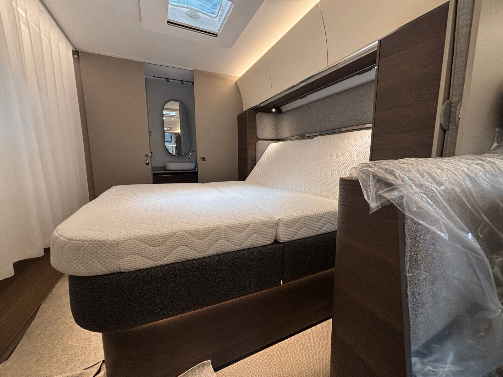 ADRIA Alpina 663 HT 2026 Frontküche,Heckbad,Backofen