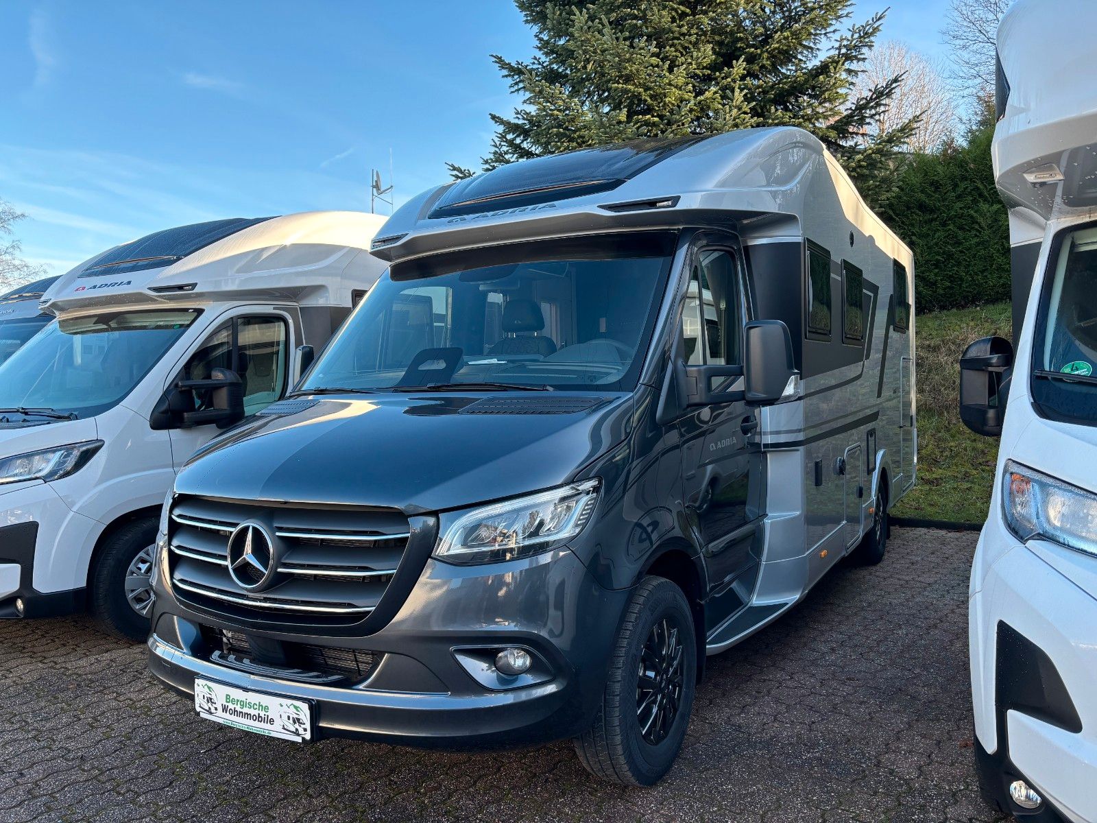 ADRIA Coral Supreme 670DL MB 170 PS Aut. Leder AC Alde