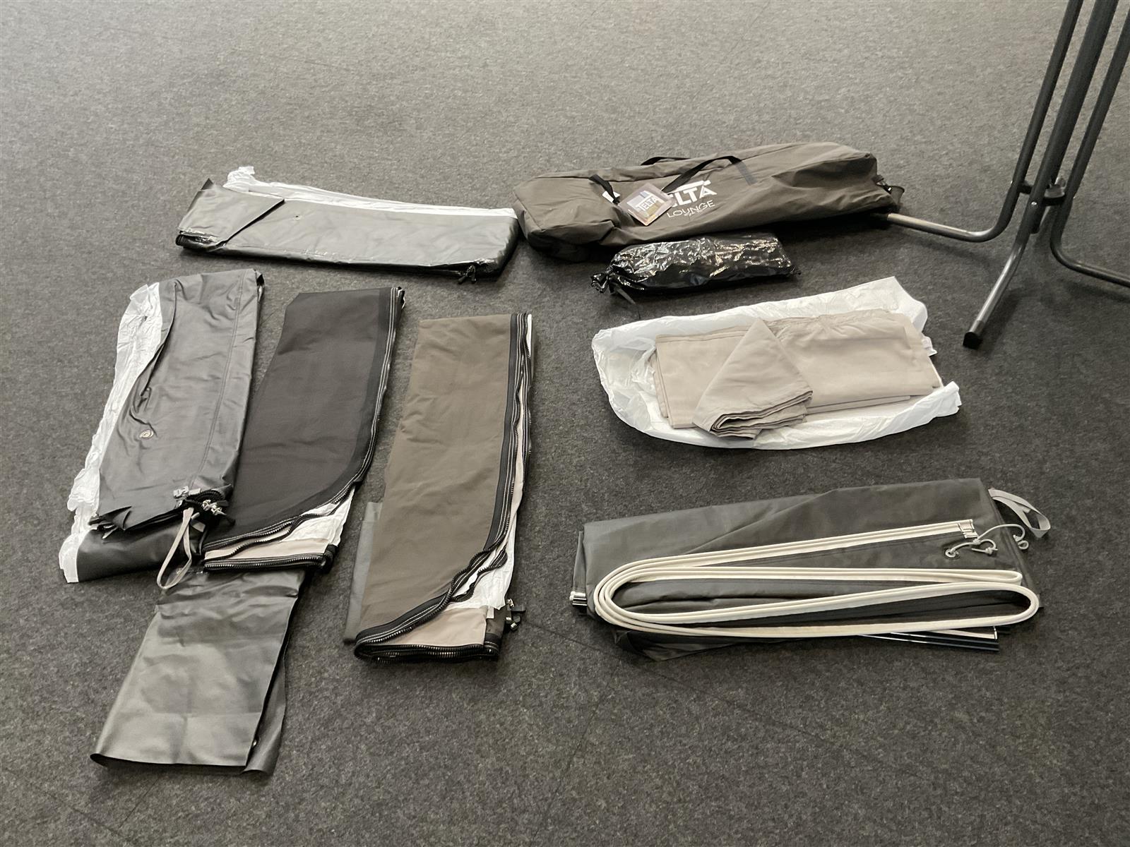 Ihre 2. Chance Lounge (Size 15) 