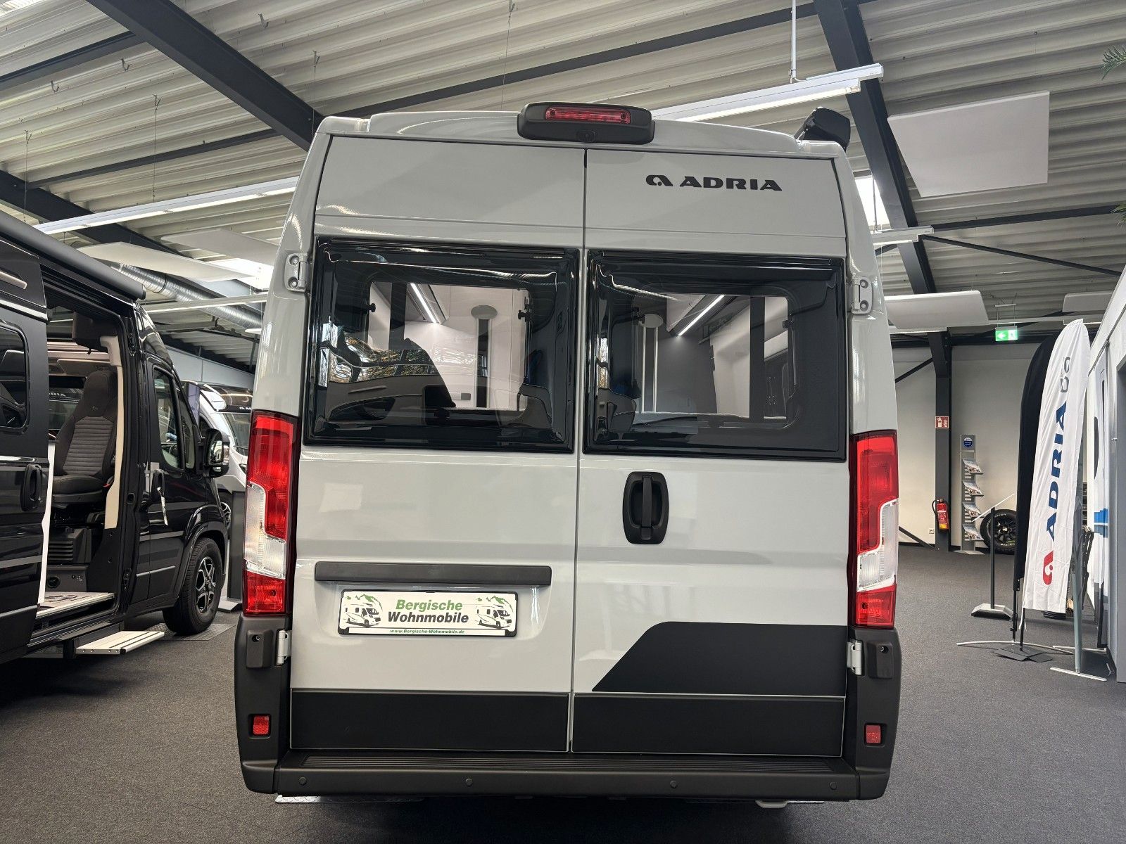 Adria Twin Edition 640 SGX 42,5Maxi 180PS,Autom.,Arno,