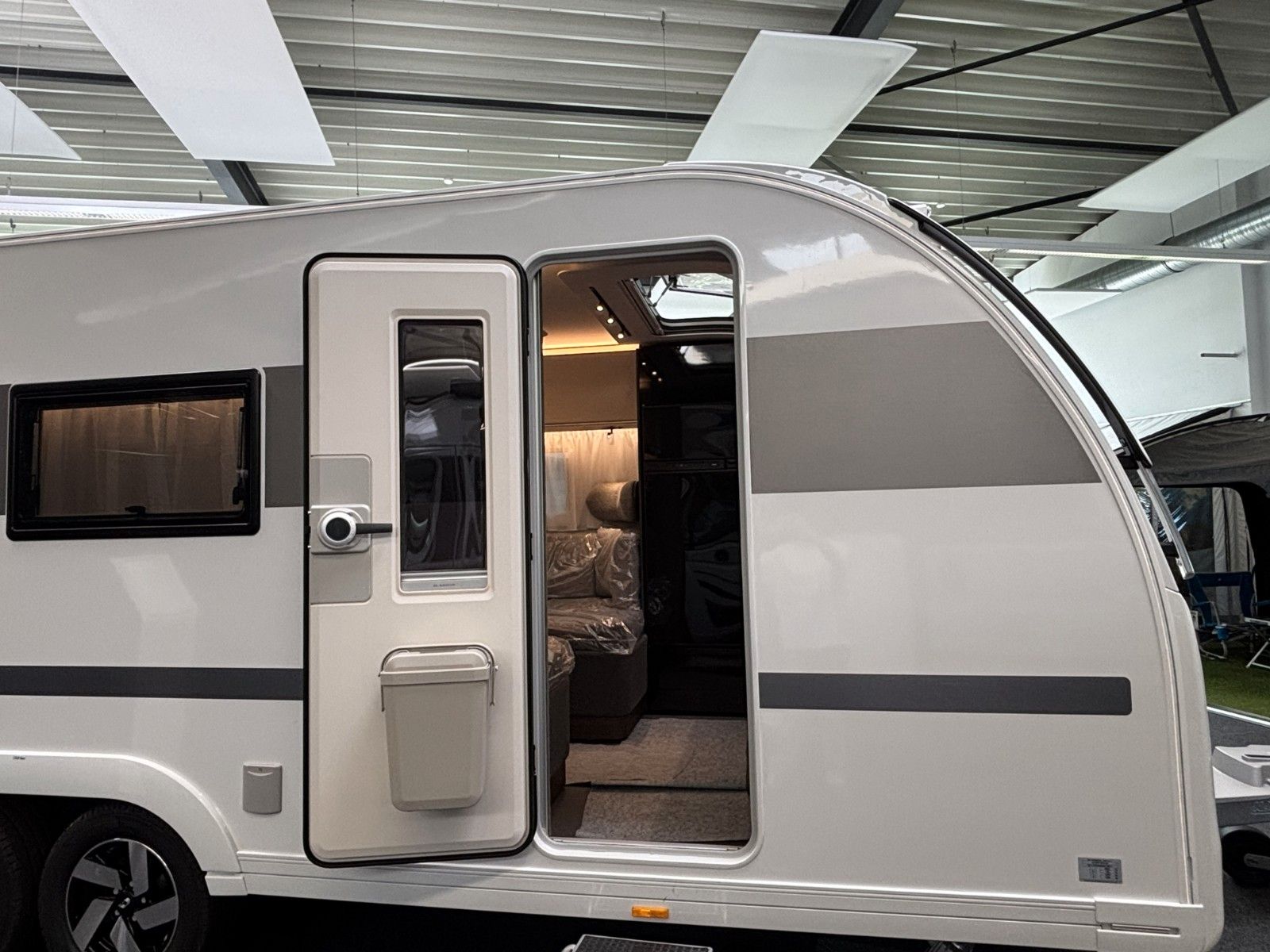 ADRIA Alpina 663 HT 2026 Frontküche,Heckbad,Backofen