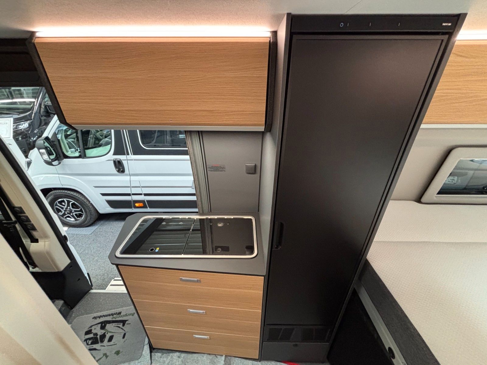 Adria Twin 640 SGX White Edition