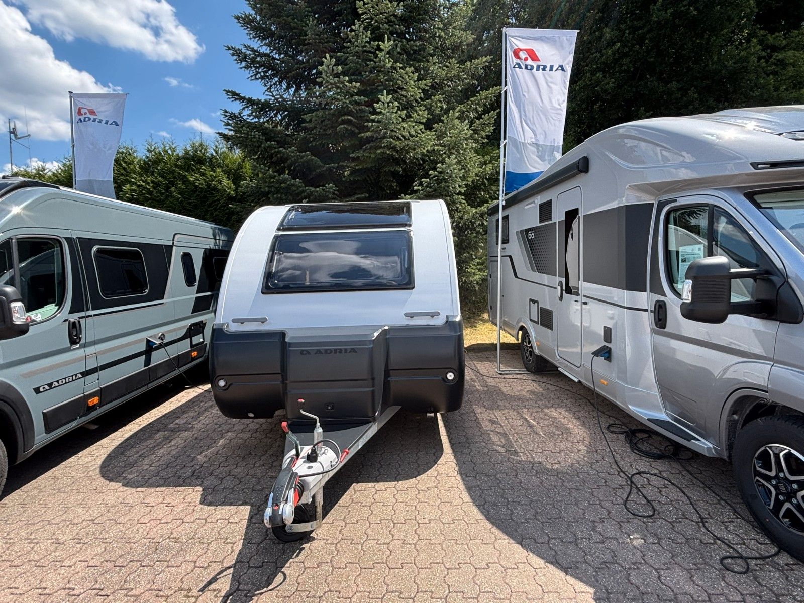 Adria Action 391 LH, Mover, Applikationen Grau 2026