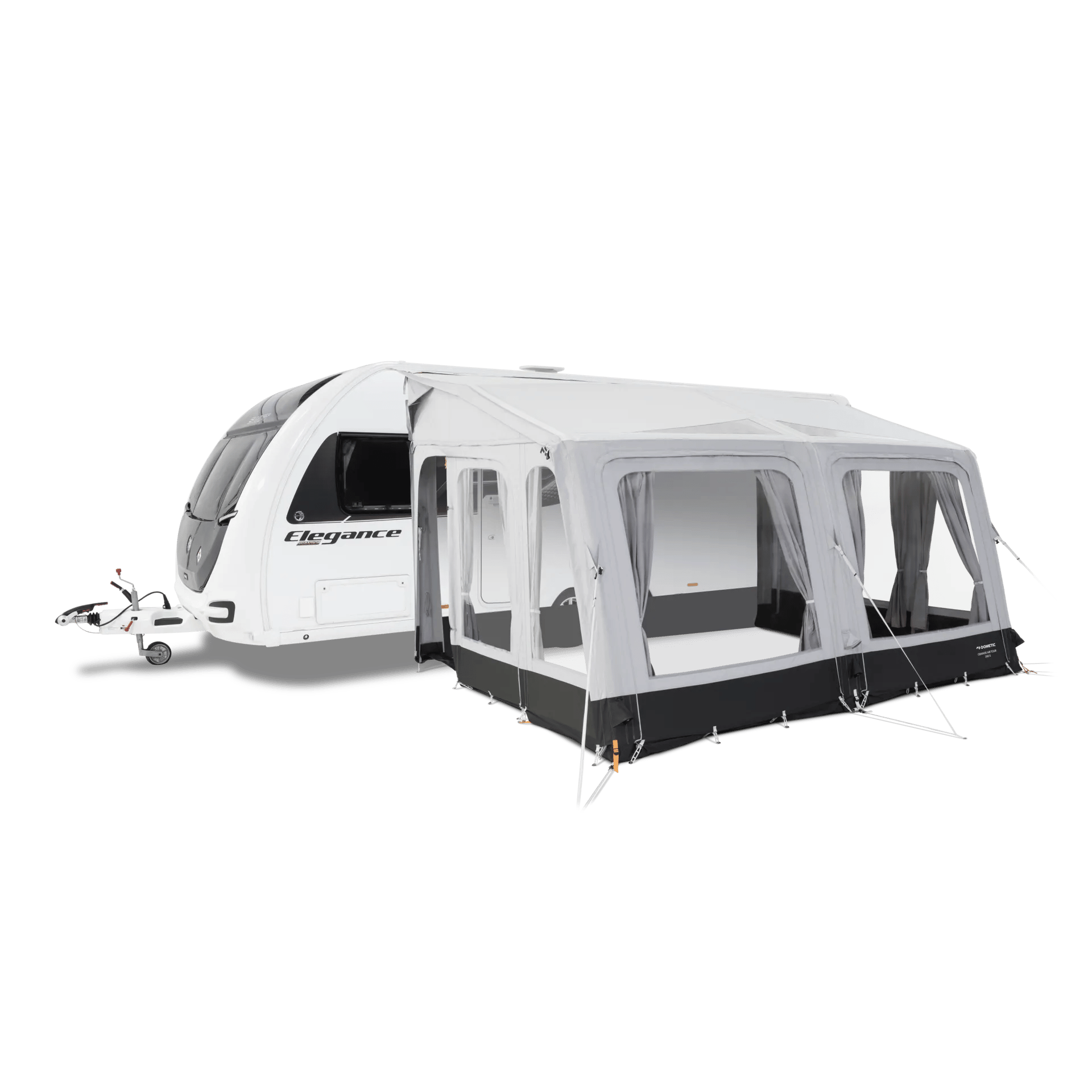 Am Wohnwagen montiertes Dometic Grande AIR Tour 390 M Vorzelt mit großzügigem Innenraum und großen Fensterflächen