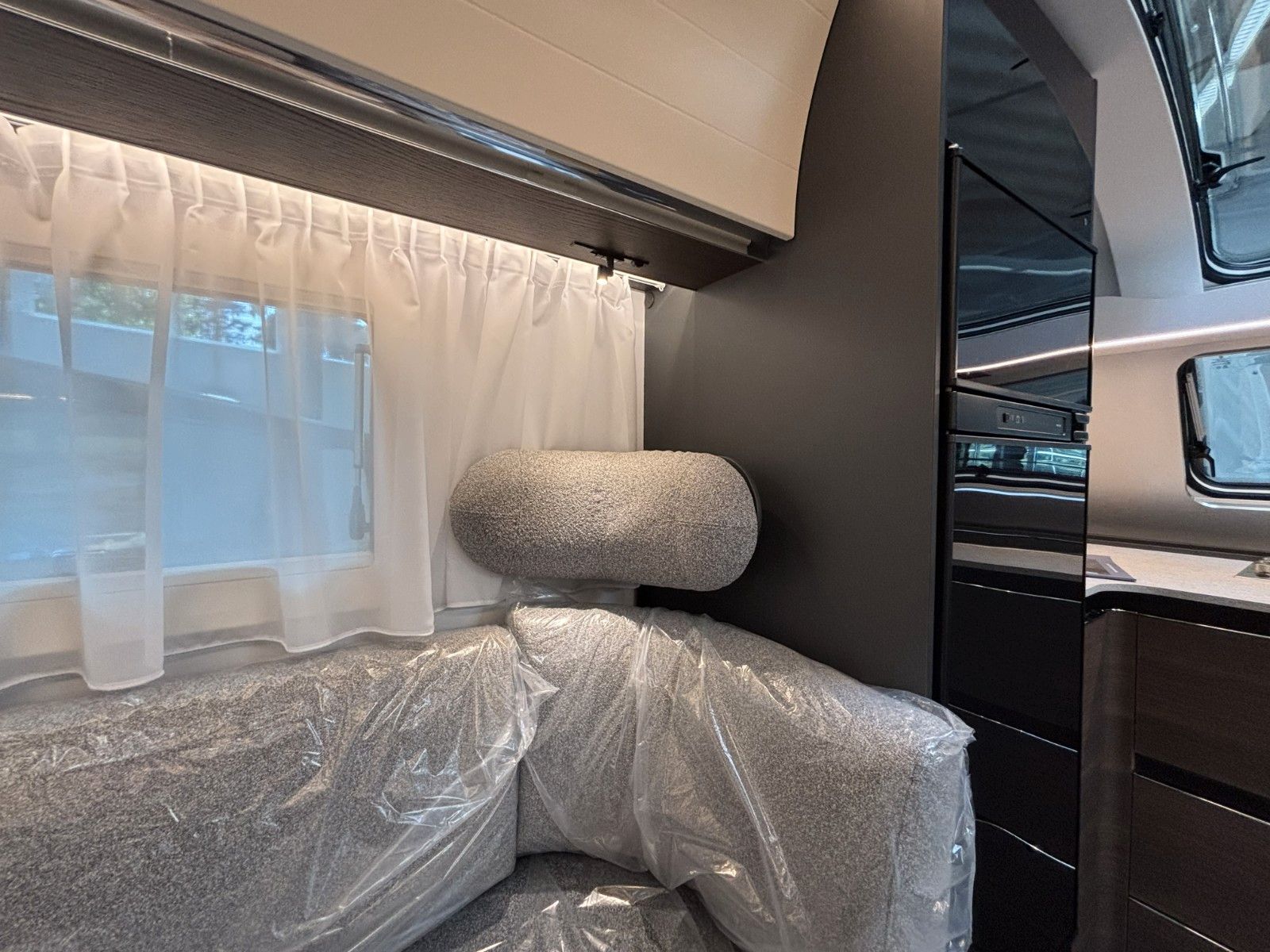 ADRIA Alpina 663 HT 2026 Frontküche,Heckbad,Backofen