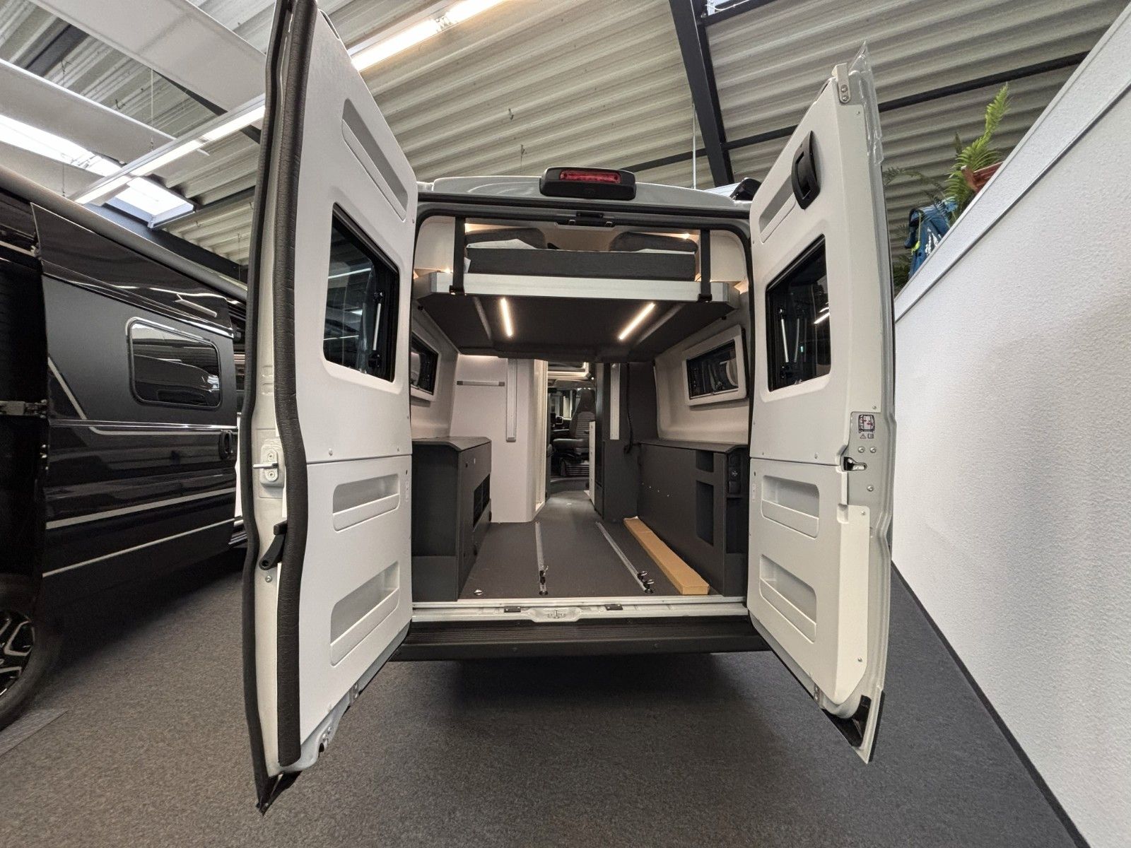ADRIA Twin Edition 640 SGX 42,5Maxi 180PS,Autom.,Arno,