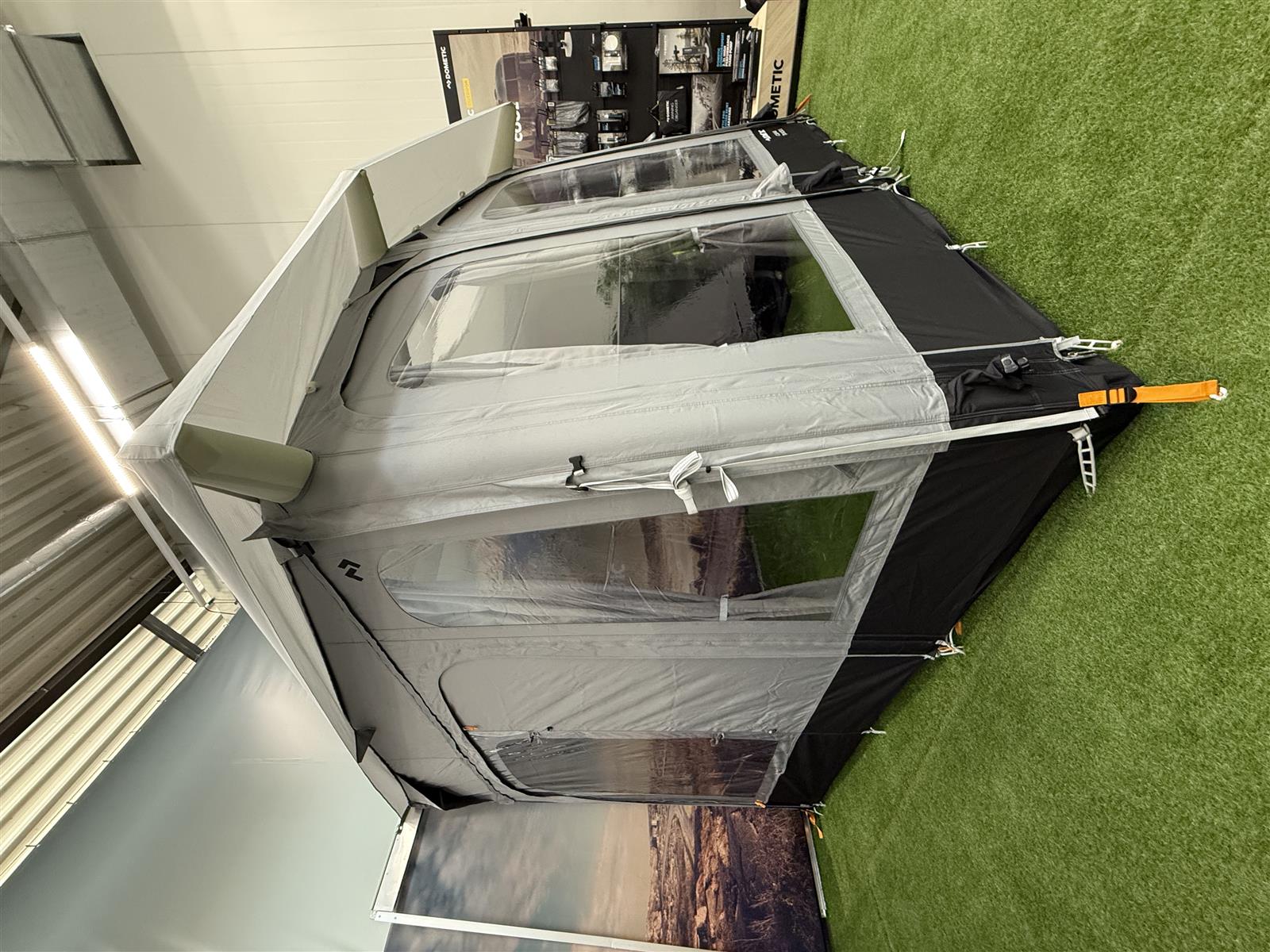 Dometic Club AIR Tour 390 S