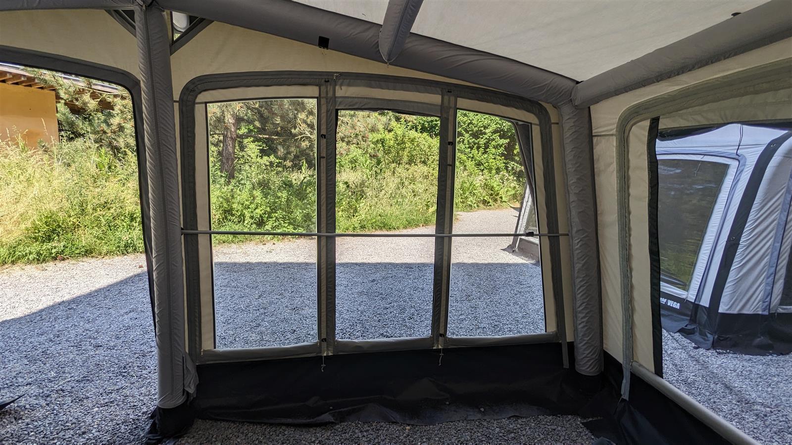 Westfield Pluto 2.0 12 – The Largest Air Awning in the Pluto Series - Circumference 1086-1120 cm