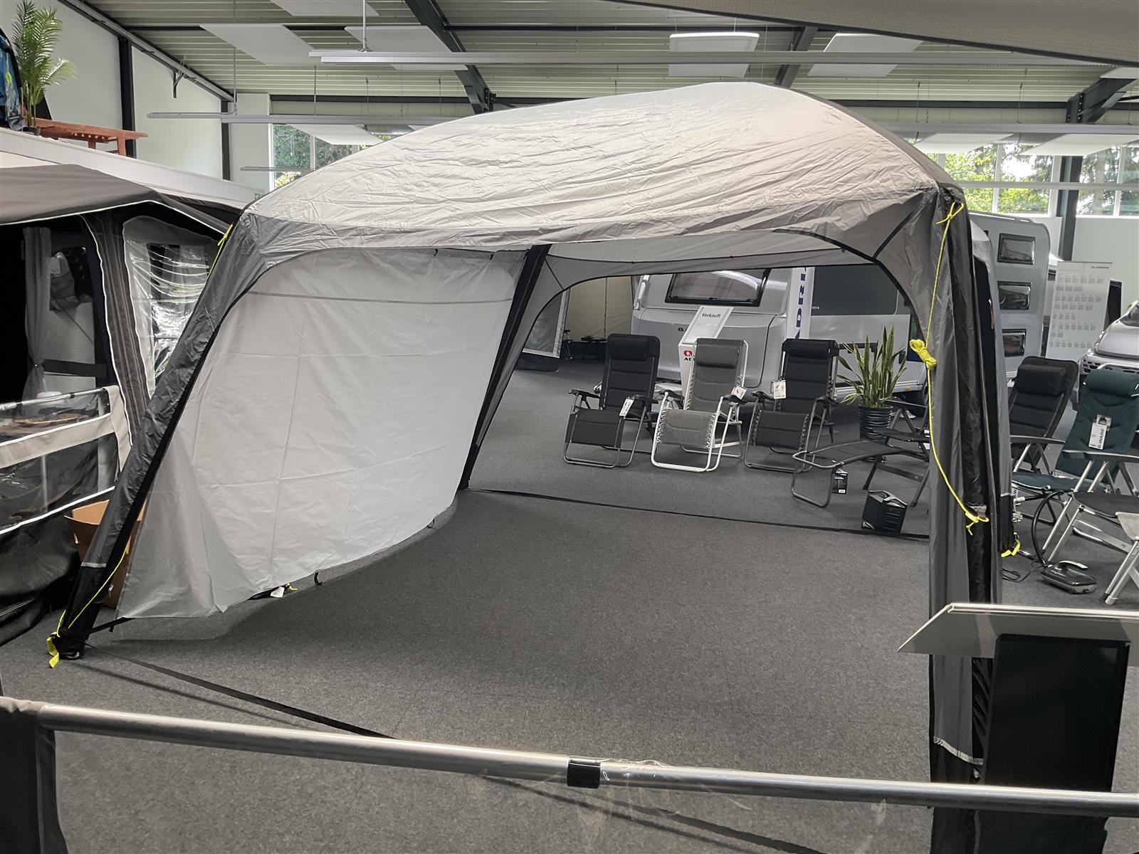 Ihre 2. Chance Dometic AIR Shelter 400