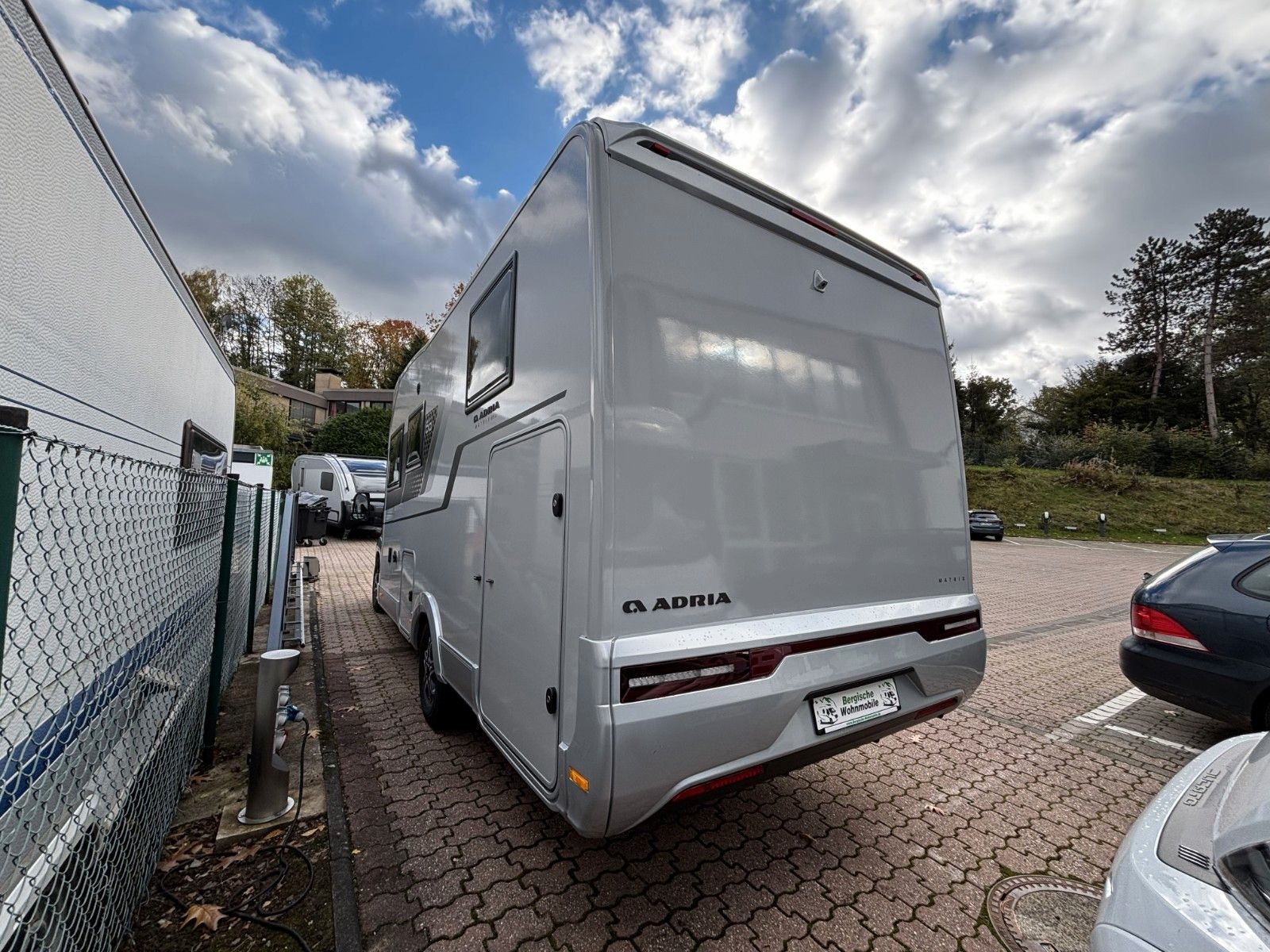Adria Matrix 60Y 670 SL Jubilee 180,Luftfed.,Combi6 E