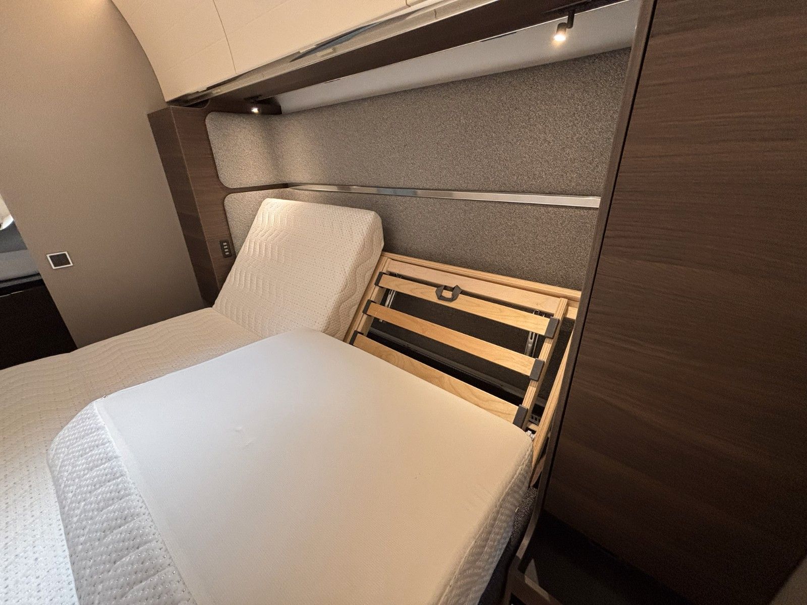 ADRIA Alpina 663 HT 2026 Frontküche,Heckbad,Backofen