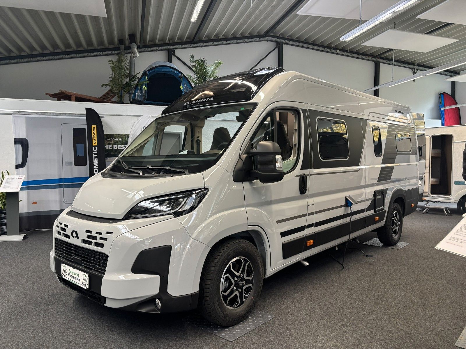 Adria Twin Edition 640 SGX 42,5Maxi 180PS,Autom.,Arno,