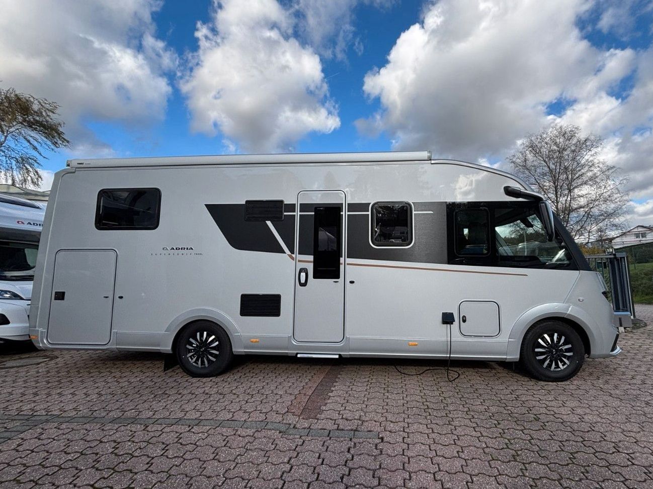 ADRIA Supersonic 780 DL 2026 Mercedes Leder Solar Alde