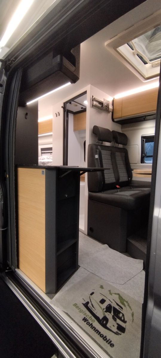 Adria Twin 640 SLB 60Y Jubilee 42,5 Maxi Combi D6E